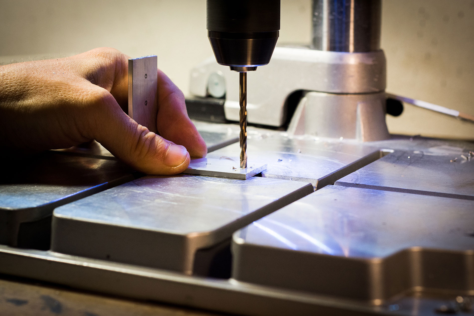 PMW-Hinges - Passionate About Our Work